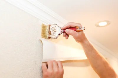 Pose de papier peint à Bizou — revêtements muraux et toiles de verre